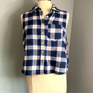 Wild Fable XL Blue Plaid Sleeveless Flannel Button-Down Shirt Vest Crop